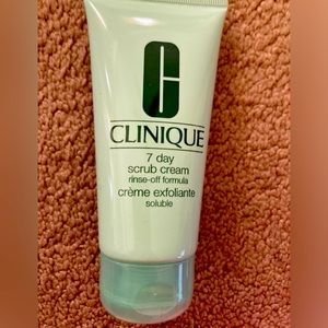 Clinique 7 day exfoliating scrub new